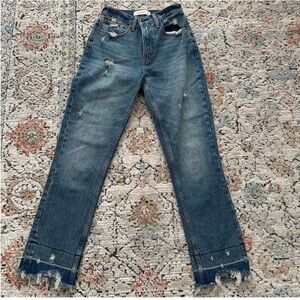 Abercrombie & Fitch High Rise Mom Jeans | 24